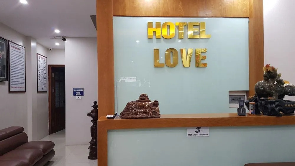 OYO 756 Love Hotel