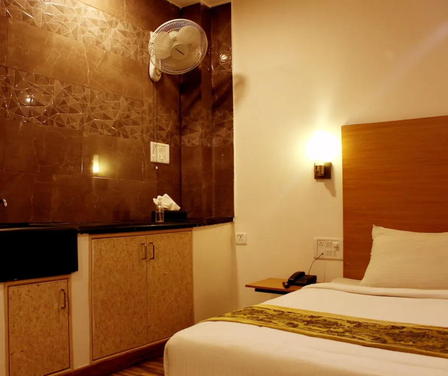 Jagadish hotel begur