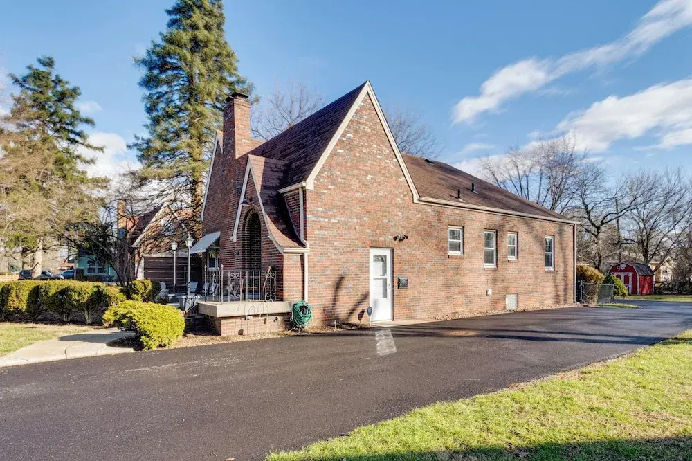 Idyllic Home Near Indianapolis Motor Speedway