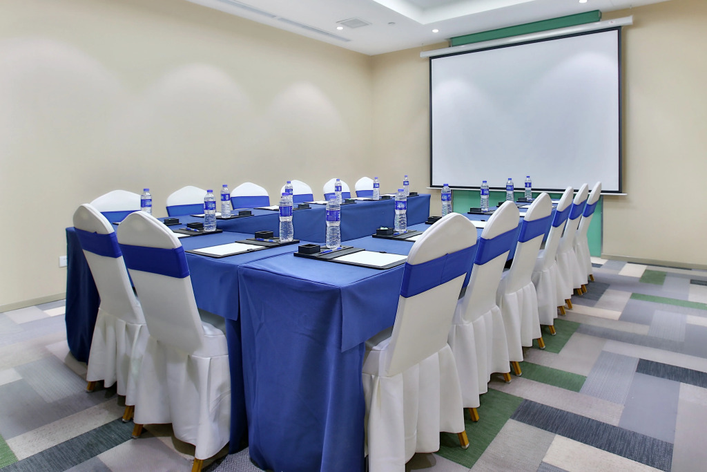 Holiday Inn Express Langfang Park View by IHG