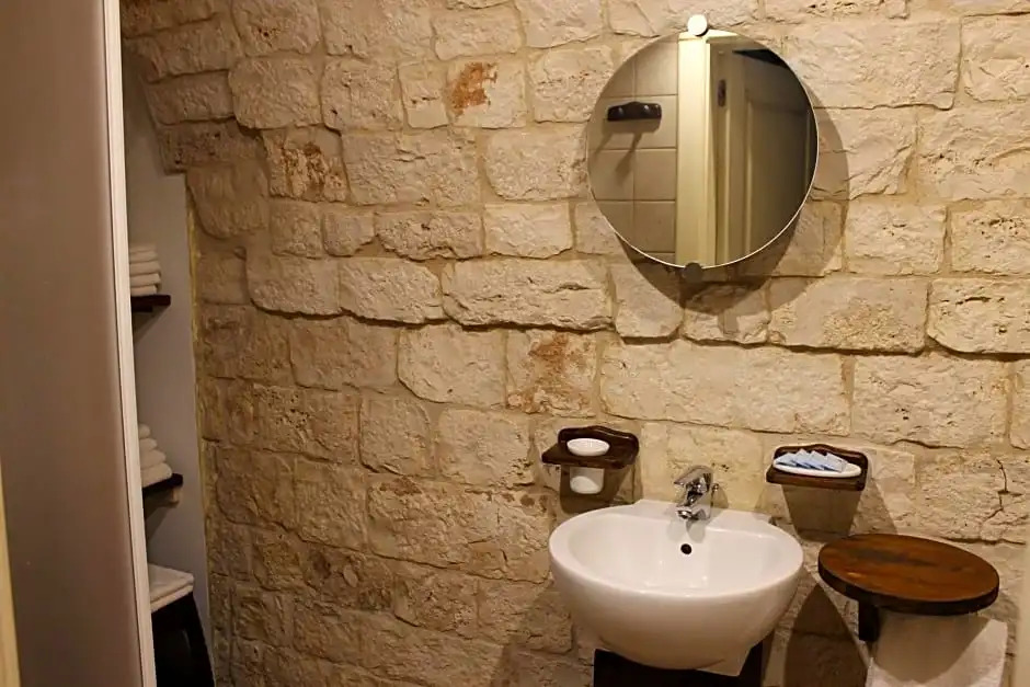 B&B Cellini