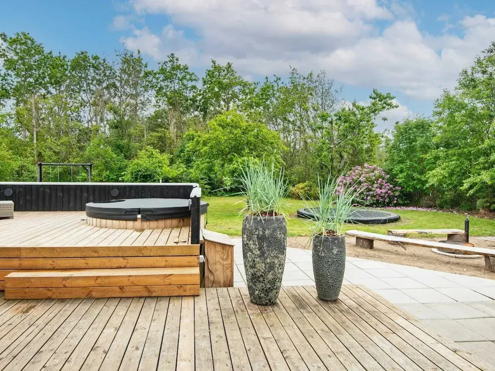 6 person holiday home in Brovst
