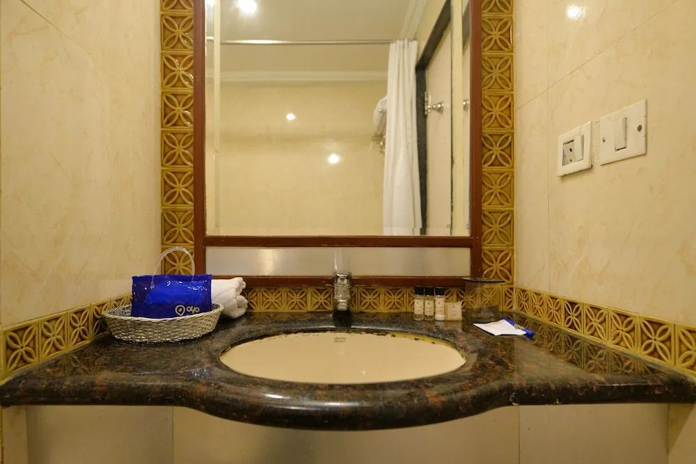 OYO 1701 Hotel NKM's Grand