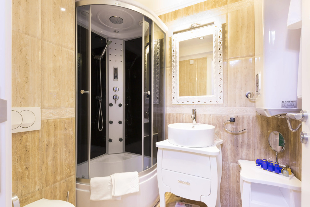 Lazar Lux Apartments