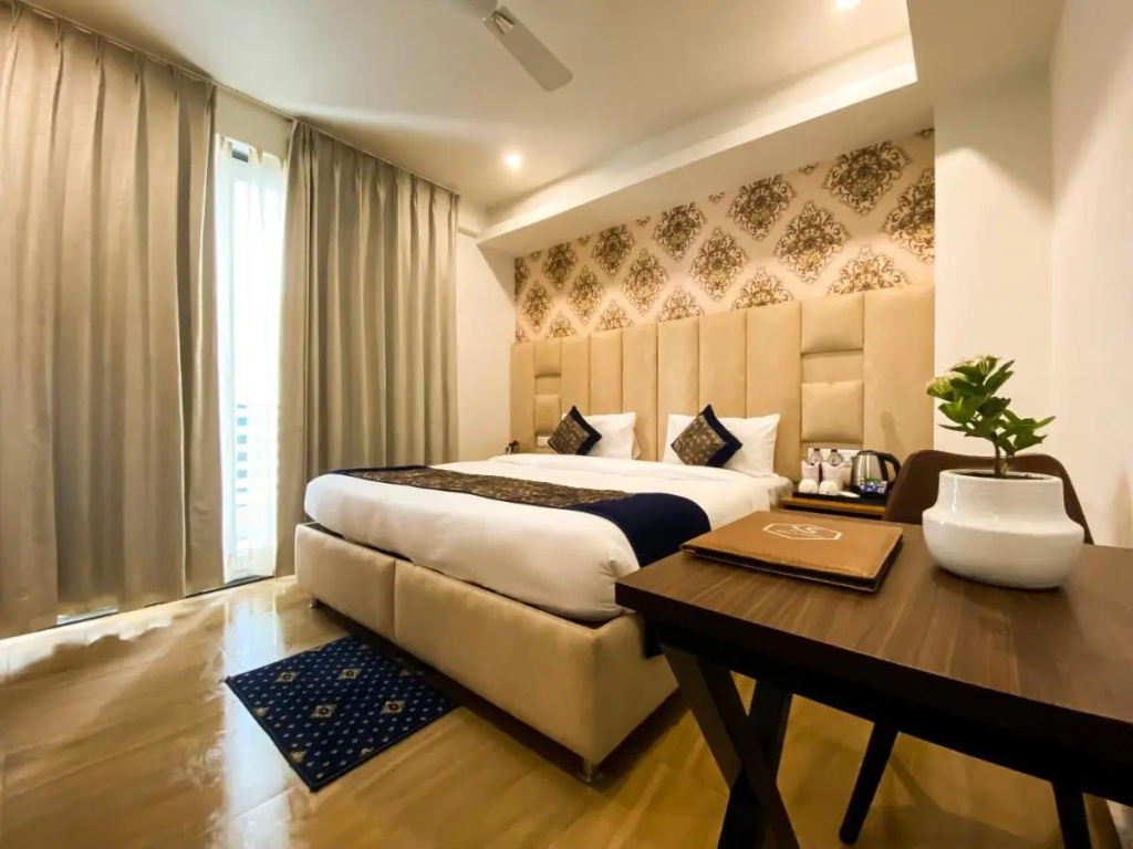 Royal Residence HUDA City Centre
