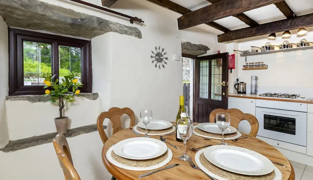1 Bedroom Cottage in Bury, No Deposit