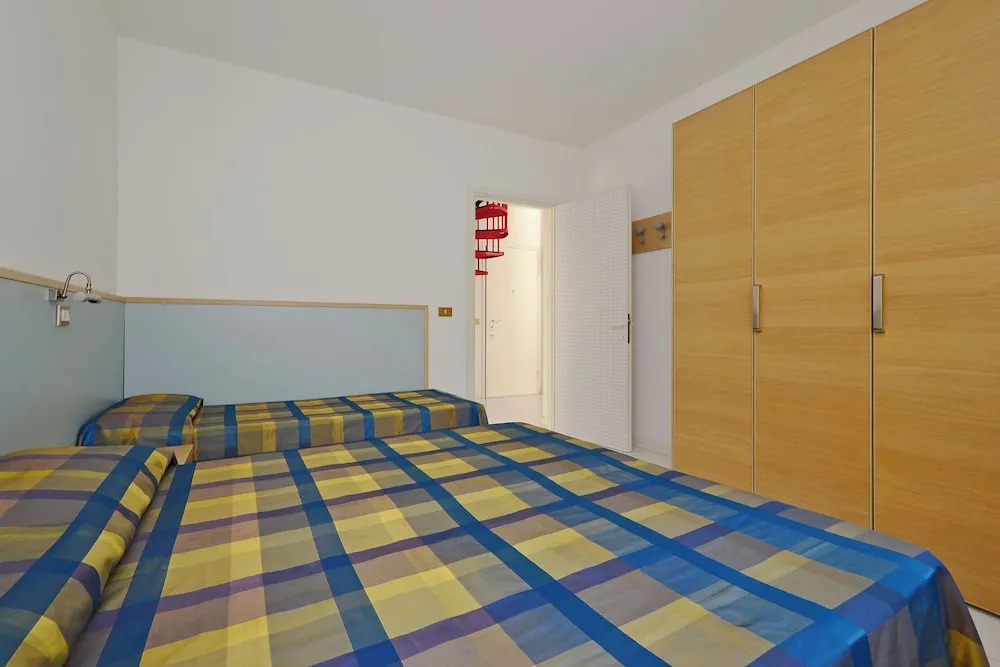 Comfort Getaway Apartment With Pool