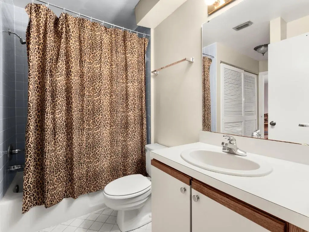 Hibiscus 301-A, 2 Bedrooms, Ocean Front, 3 Pools, Sleeps 6, Pet Friendly