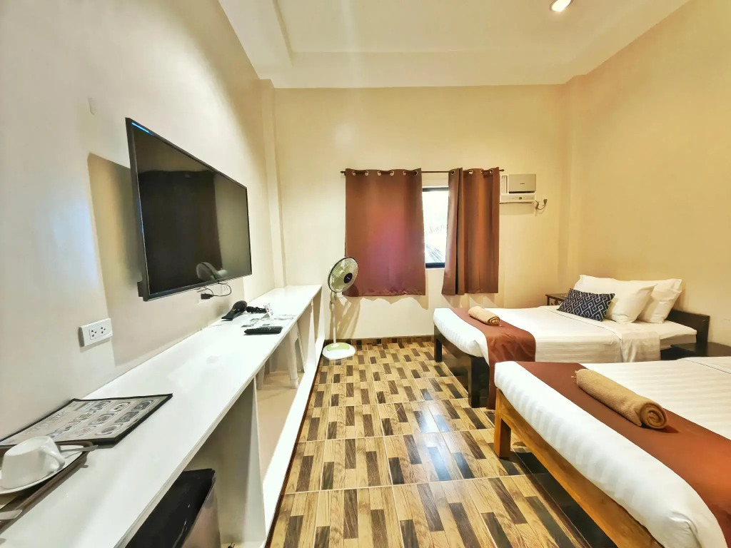 Pescadores Suites Moalboal