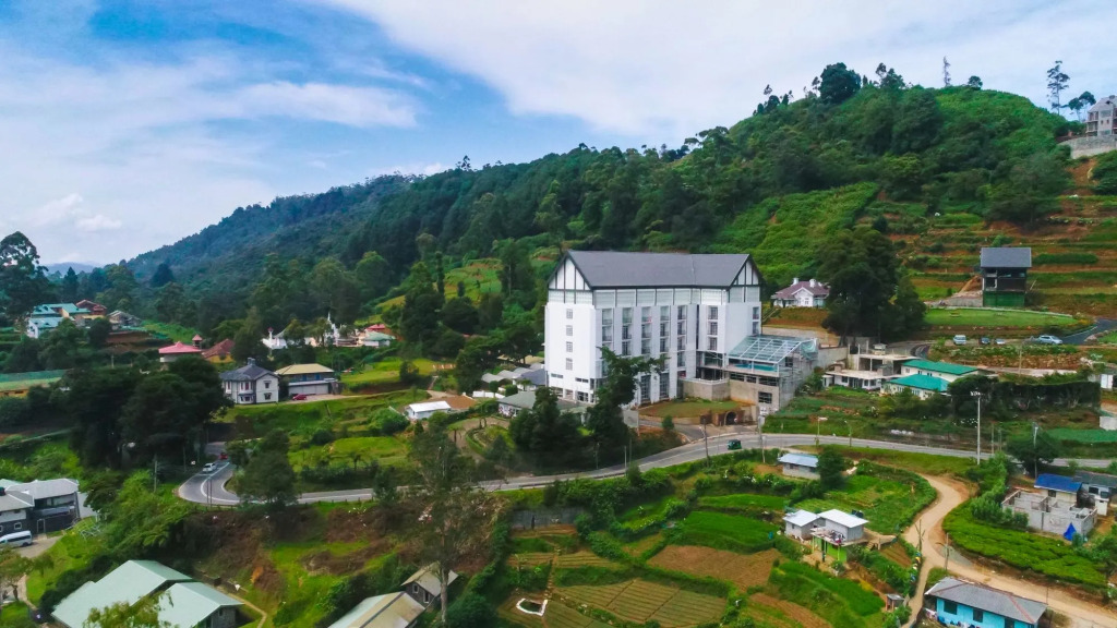 The Golden Ridge Hotel