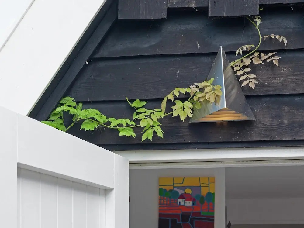 Beautiful Holiday Home Near Lawn Bowling in Krabbendam