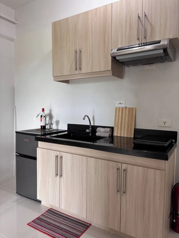 Entire Apartment With Pool, Gym, and Playground Near Panglao, Bohol