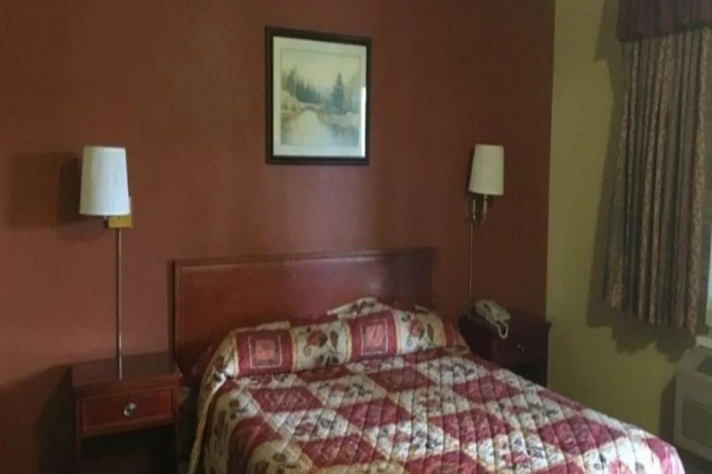 Alpha Inn and Suites