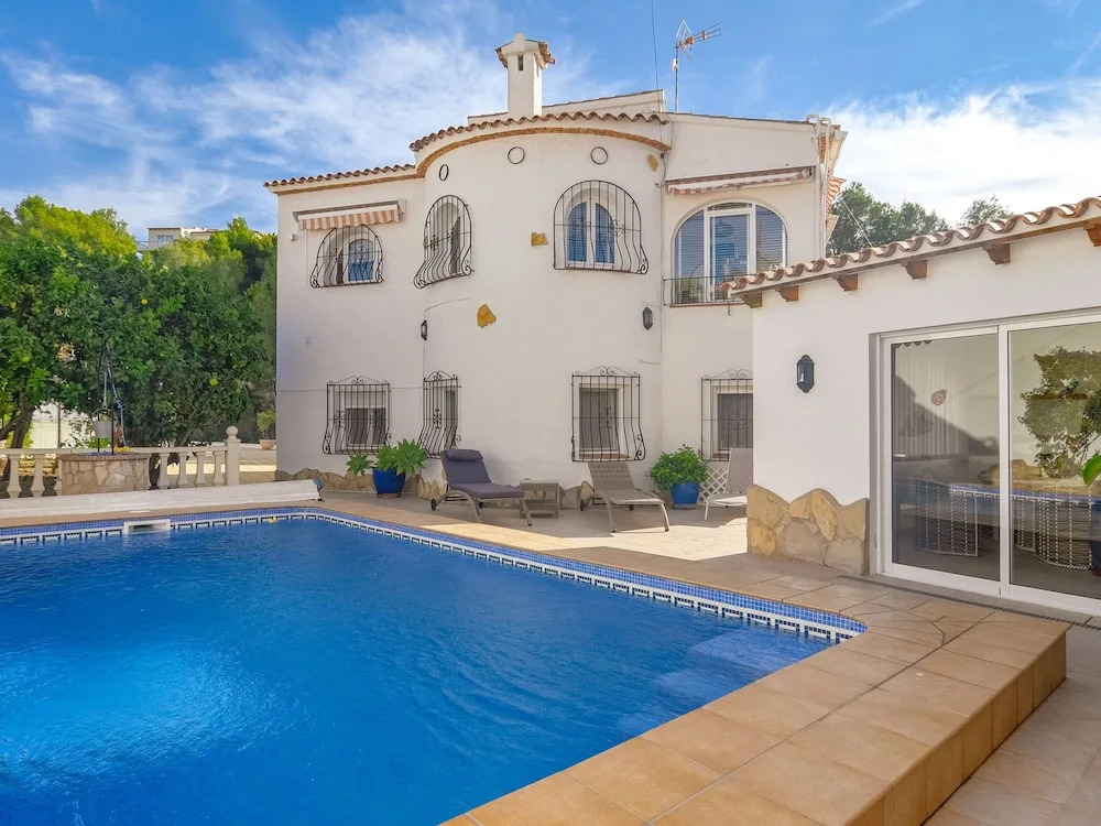 Beautiful Holiday Home With Private Swimming Pool Near the sea in Benissa