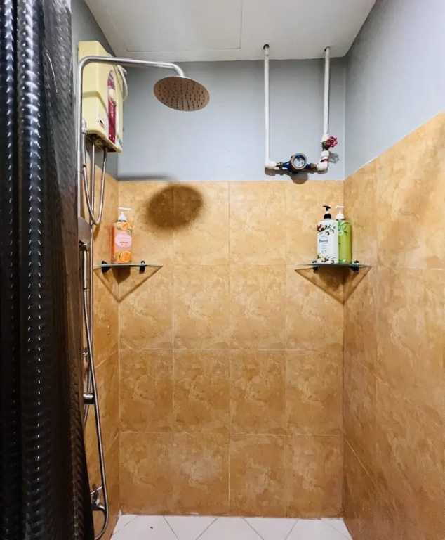People's Condo Atria