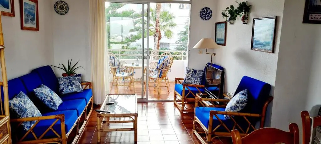 Sea view holiday apartment near Alicante