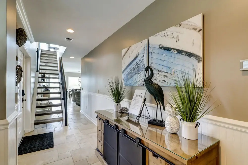 124 North Forest Beach Court