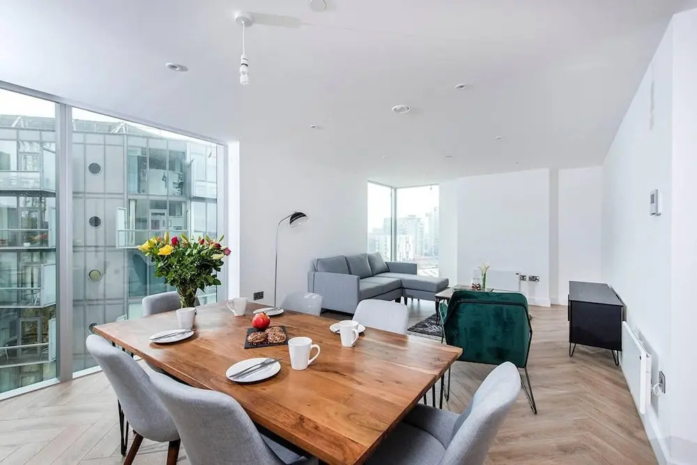Gorgeous 3BR Apartment in the heart of Manchester