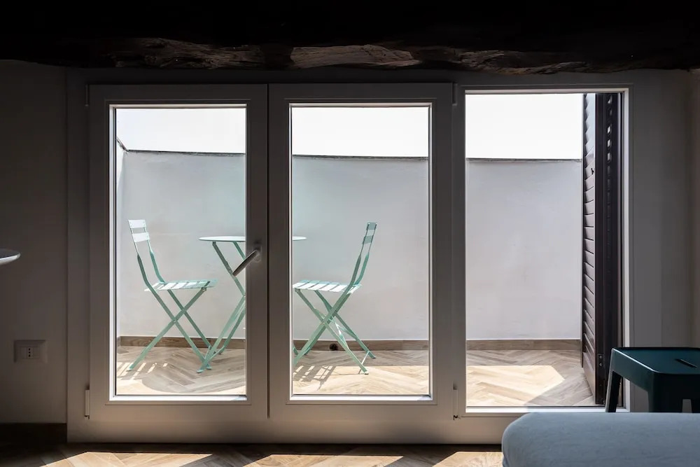Milano Apartments Via Mortara