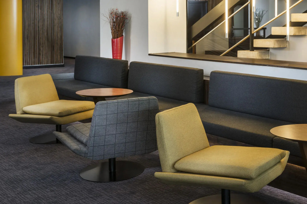Отель Mercure Bedford Centre Hotel