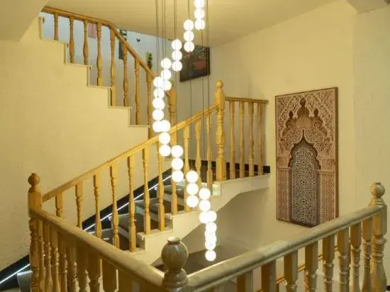 Kashgar Ancient City Qiangweishijv Homestay