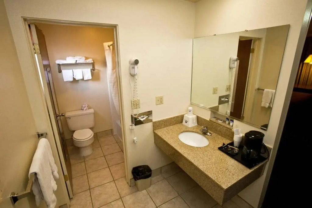 Americas Best Value Inn Roosevelt/Ballard