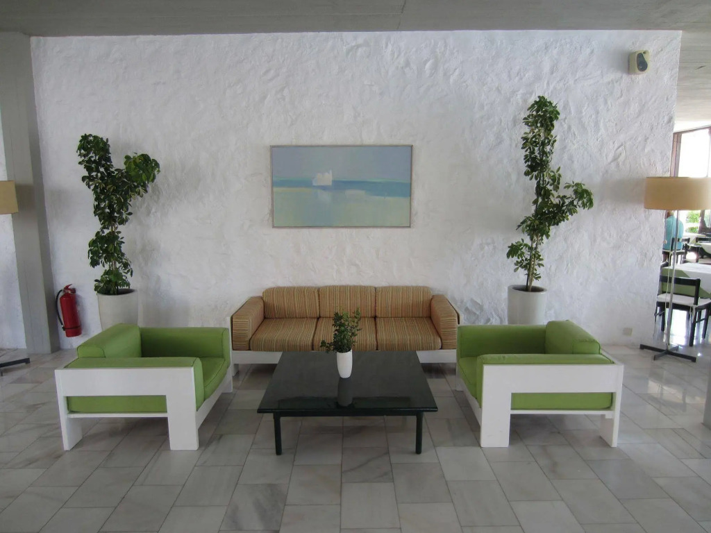 Apollo Resort