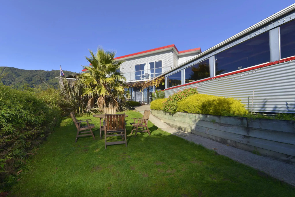 Tombstone Motel, Lodge & Backpackers