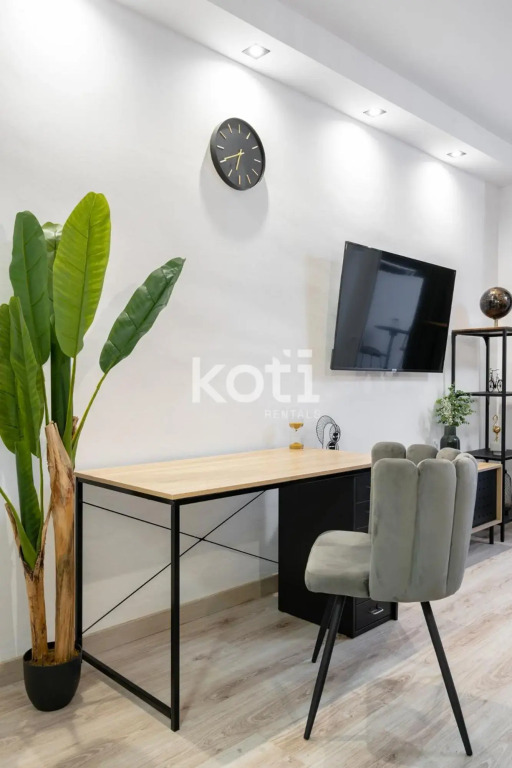 GlamUrban Flat Koti Rentals