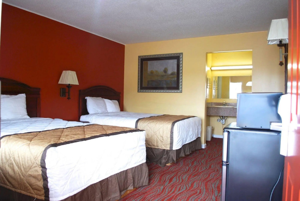 Duffys Motel - Calhoun