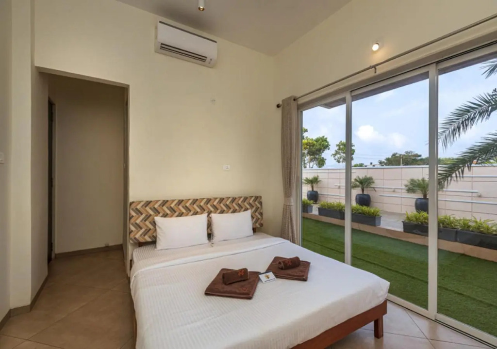 Saffronstays Fred