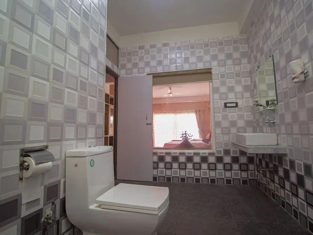 Hidden Gem Residency
