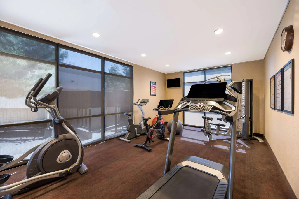 Comfort Inn & Suites Las Vegas - Nellis