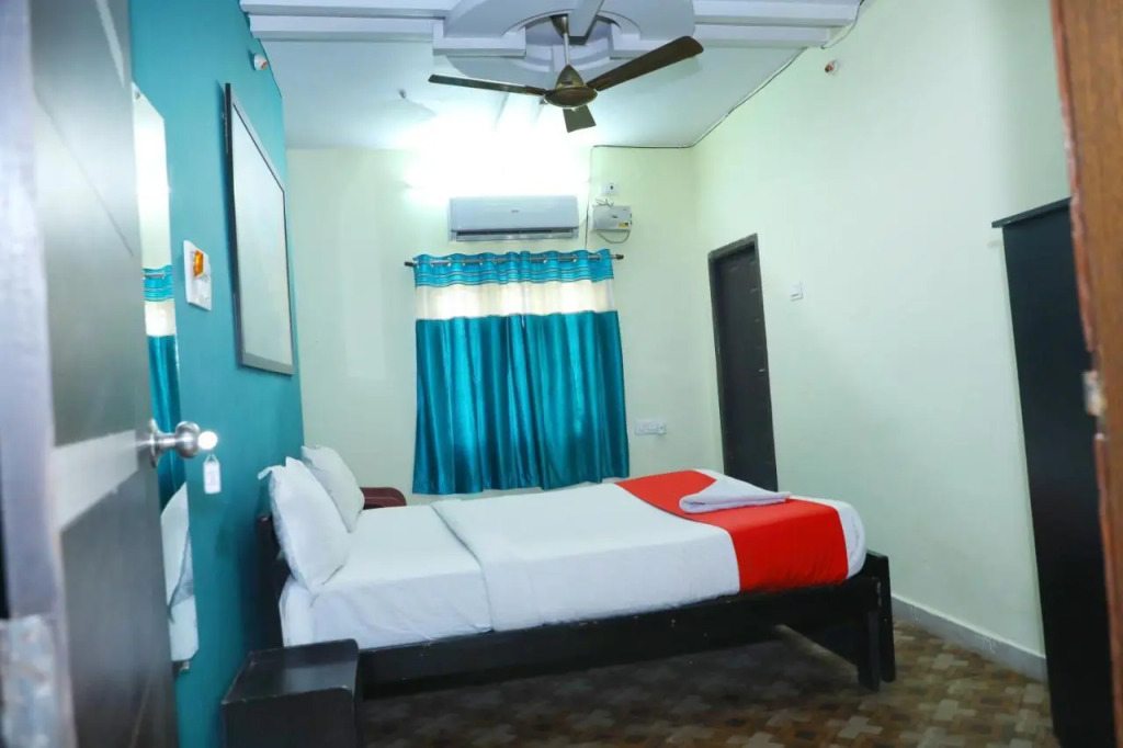iROOMZ HOTEL PEACEFUL STAY VILLA