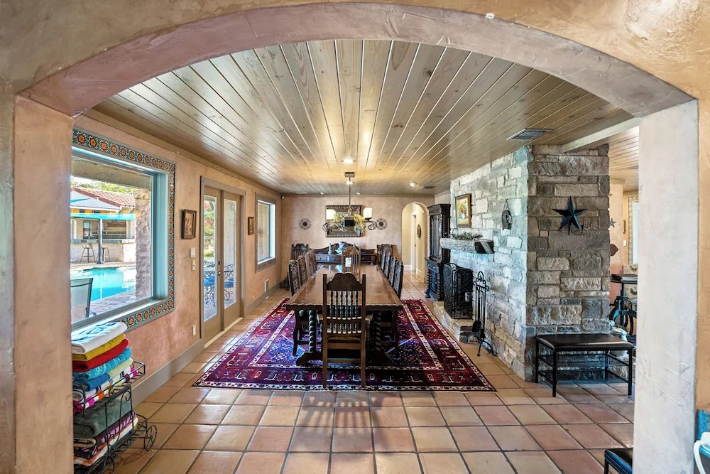 7br Home w/ Pool - Perfect for Family Reunions