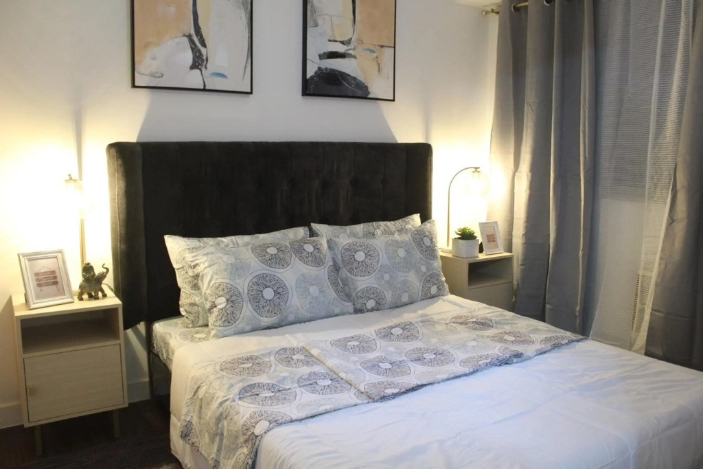 A2J Huge Modern Luxury 2BR Balcony Suite Near Ever Gotesco