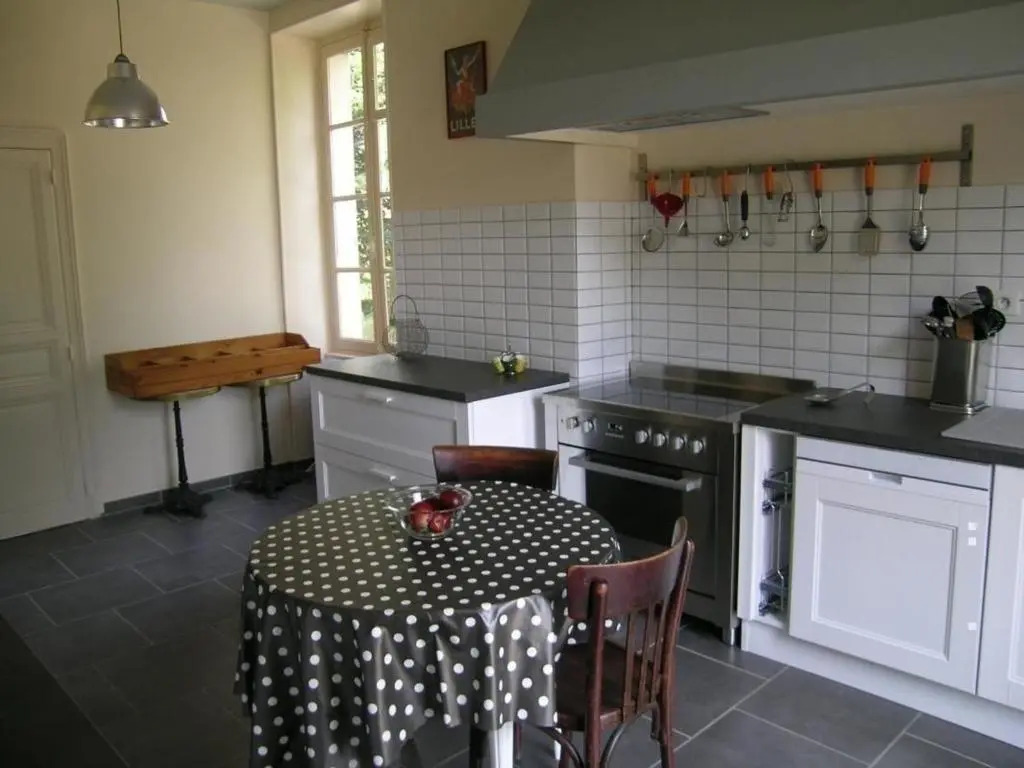 Gîte Cérilly, 5 pièces, 8 personnes - FR-1-489-100