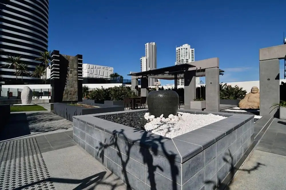 The Oracle Broadbeach 906