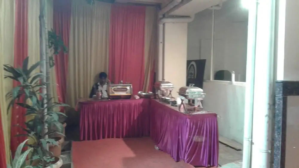 JK Rooms 126 Parashar Legacy - Opp Railway Station