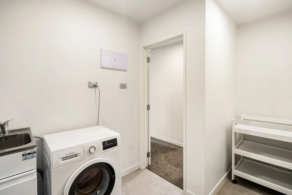 The Perfect Spacious 2BR Getaway-Netflix