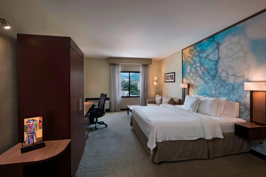 Courtyard by Marriott San Salvador