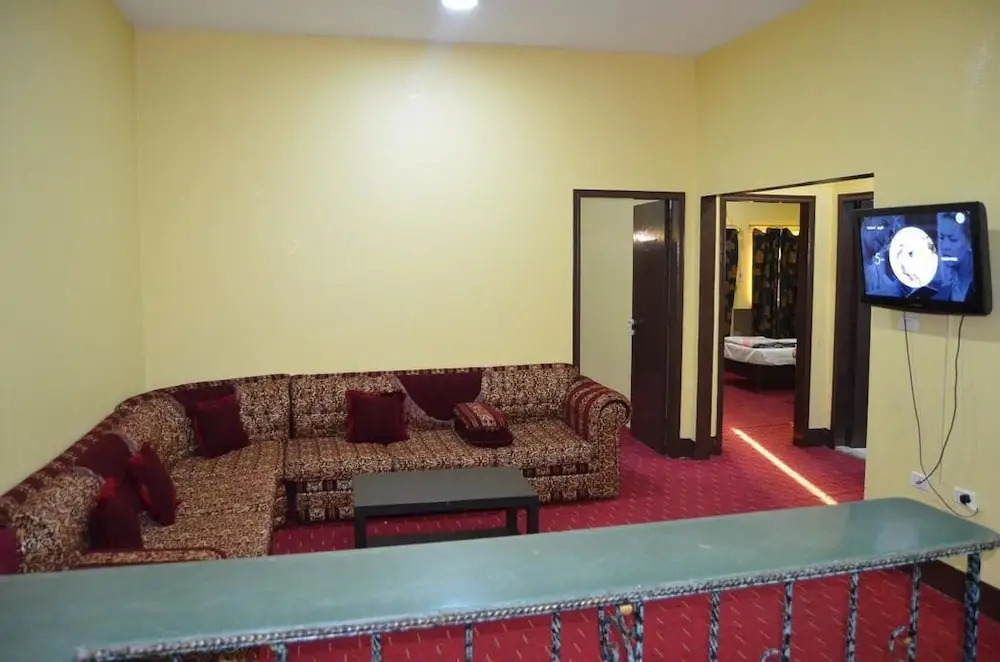 Akaduniya Furnished Apartments 2