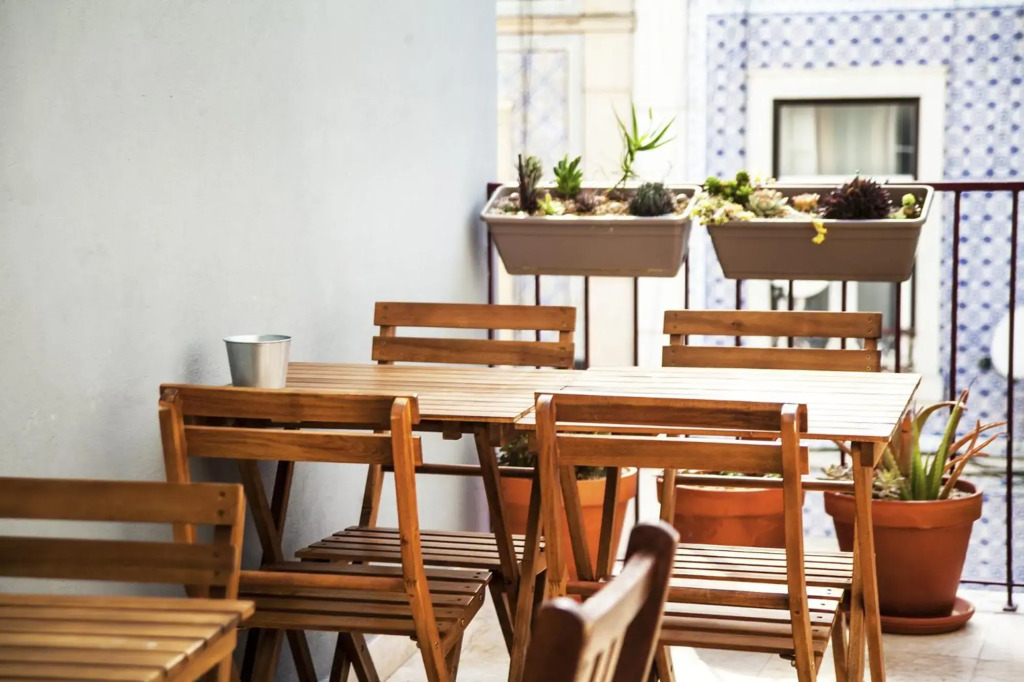 Lisbon Poets Inn