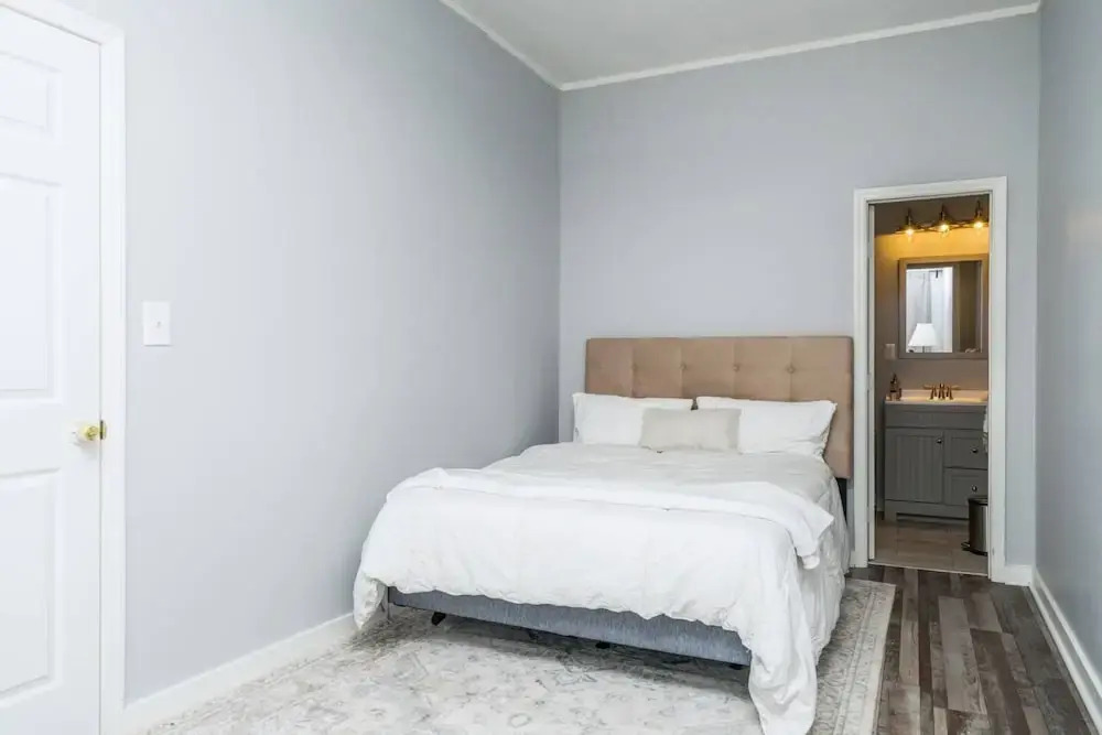 Renovated 3 Bedroom Close to Downtown