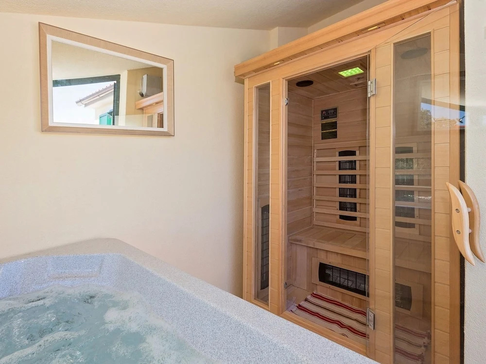 Charming Holiday Home With Swimming Pool, Jacuzzi and Infrared Sauna, Beach at 1.5 km