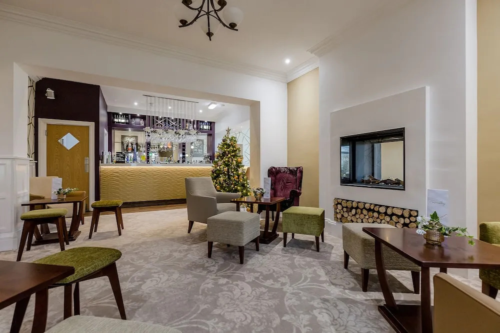 The Melbreak Hotel