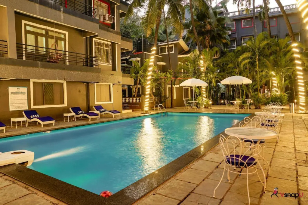 Oyo Premium Candolim Beach