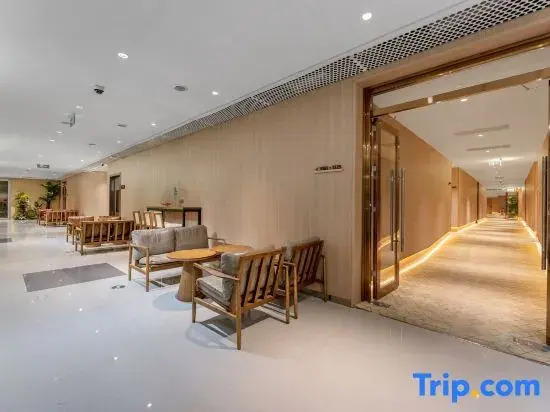 Yibo Hotel (Pazhou Exhibition Center Guangzhou Tower Branch)