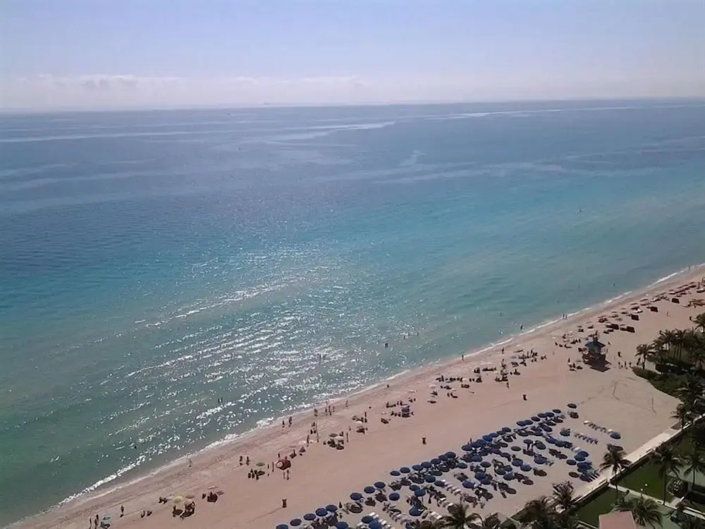 Wonderful Marbella Tower Sunny Isles Beach 2 Bedroom Condo by Redawning