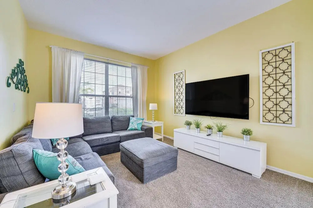 5 Mi to Disney: Ideal Family Getaway w/ Theater!